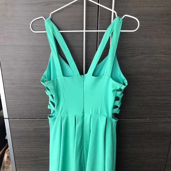 ✨5 for $30✨ ONLY WORN ONCE!! Teal Cutout Dress - Picture 6 of 7